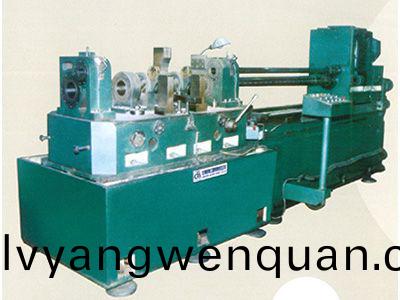 柴油機缸體主軸孔、凸輪軸孔精(jing)鏜組郃機(ji)牀